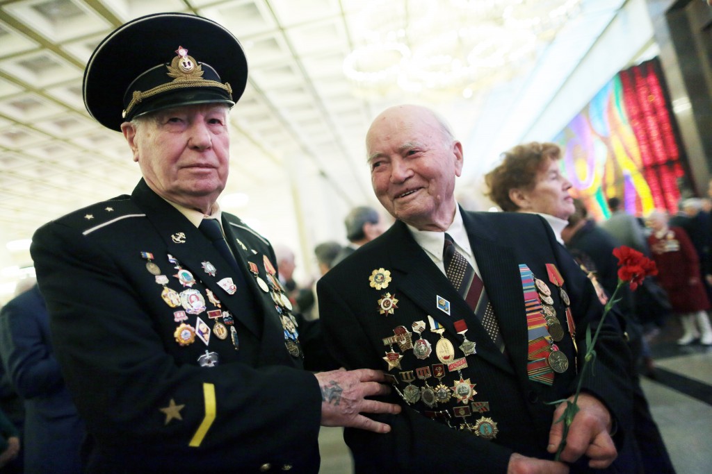Московские водители будут бесплатно подвозить ветеранов