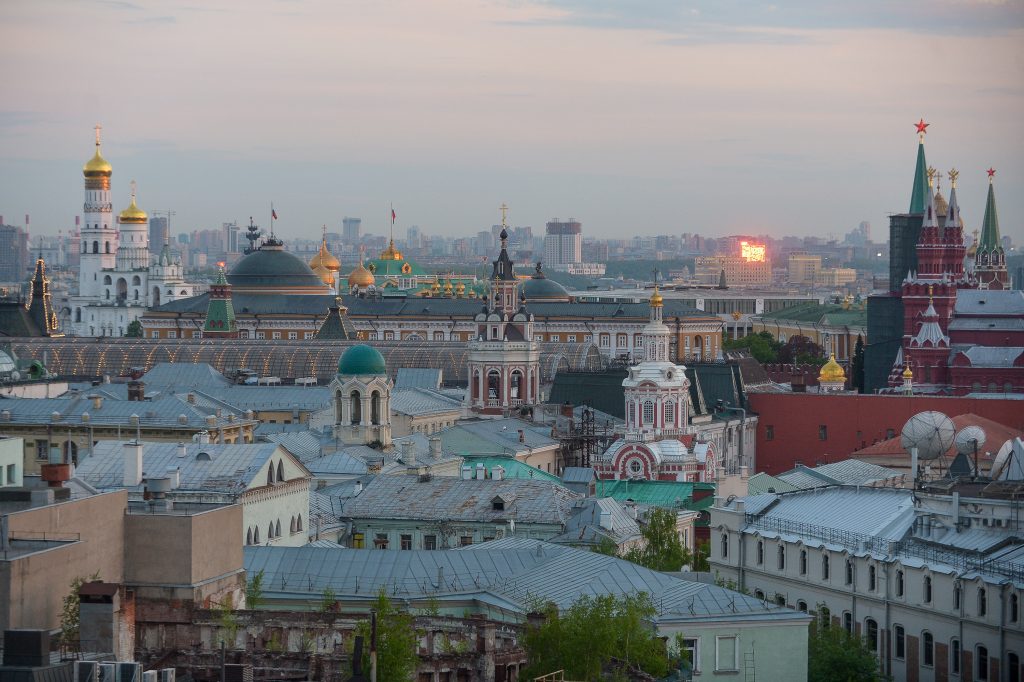 Во вторник Москва останется под ярким солнцем