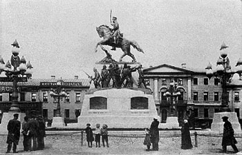Тверская площадь (Площадь Скобелева), 1910-е годы. Фотоархив Wikipedia