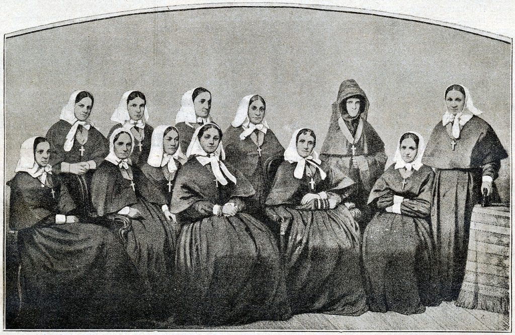 Сестры Крестовоздвиженской общины, 1855 год. Фотоархив Wikipedia