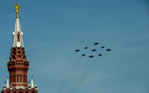 Первая репетиция воздушной части парада Победы завершилась в Москве