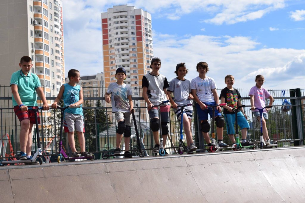 В Московском отпраздновали международный день скейтбординга. Фото: Надежда Шмелева