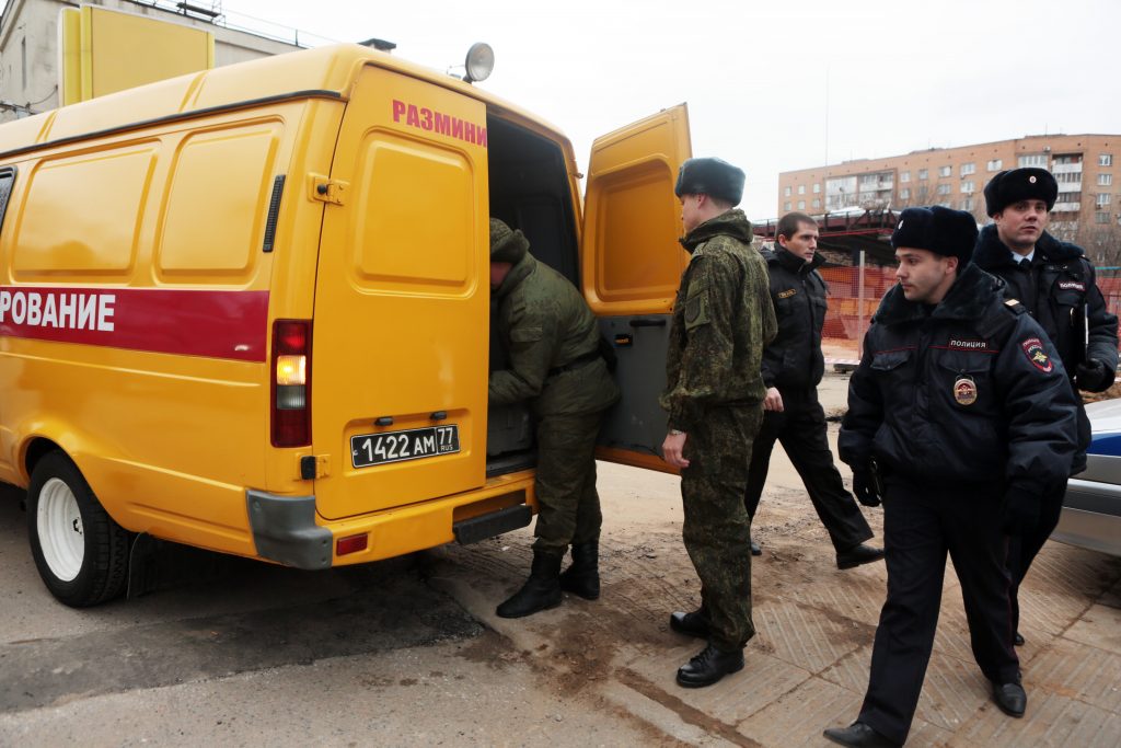 Интернат в Новой Москве обыскали на предмет бомбы