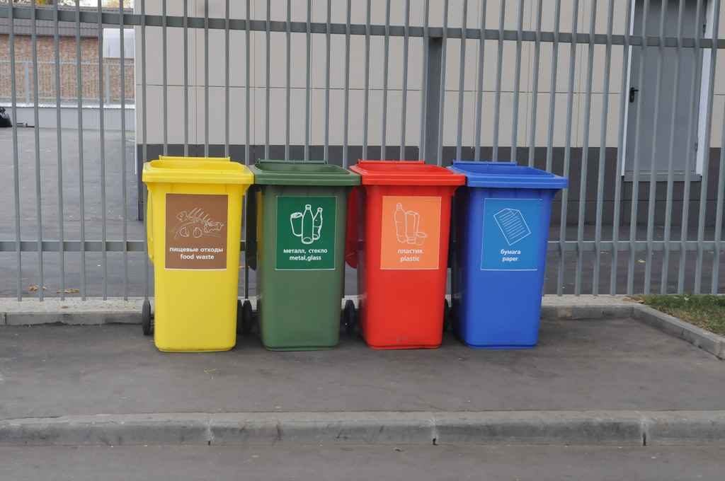 До конца месяца Зеленоградский административный округ окончательно перейдет на раздельный сбор мусора. Фото: архив "ВМ"