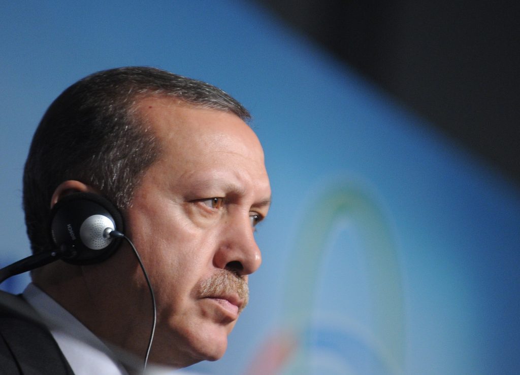 Эрдоган принес извинения Путину за сбитый самолет
