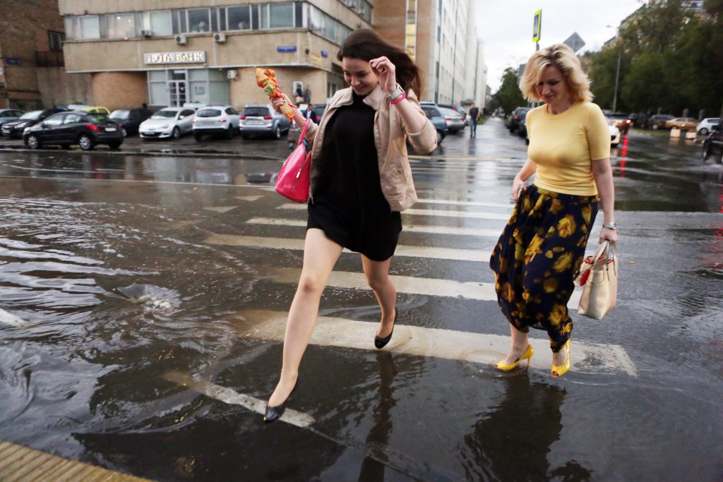 В четверг москвичей ожидает дождь и гроза