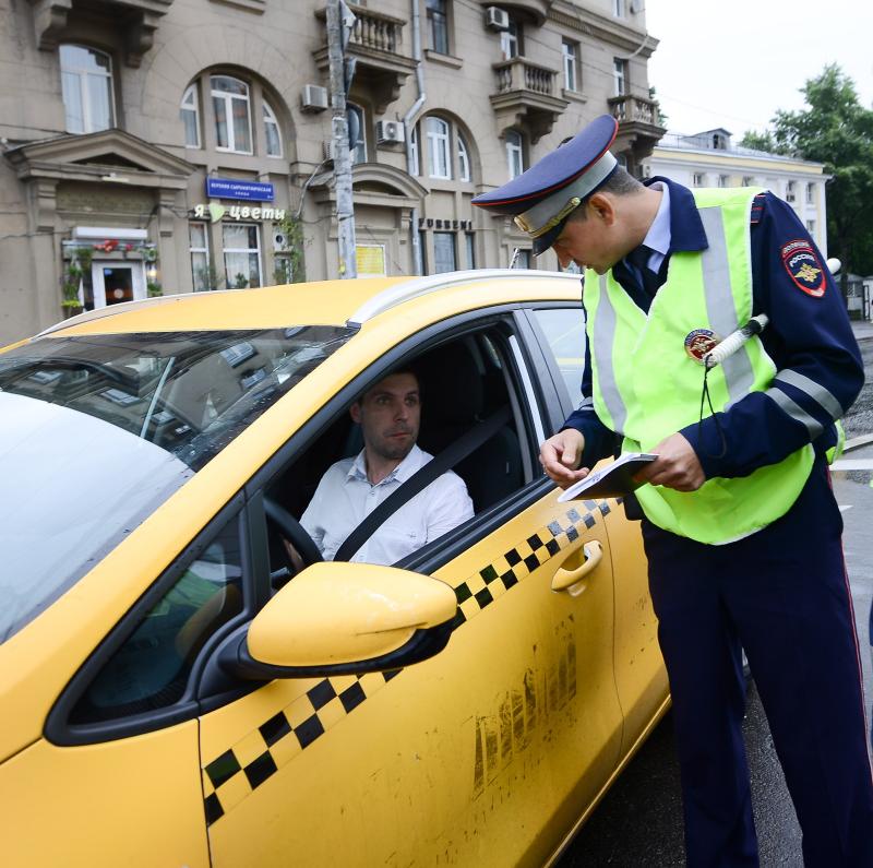 В Москве задержали ранившего полицейского ножом мужчину
