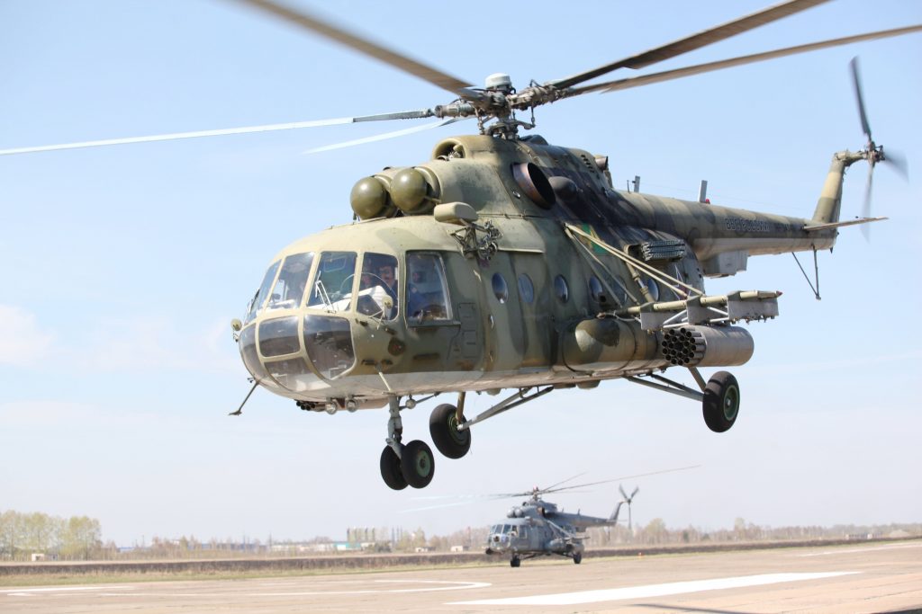 В Сирии сбили российский вертолет с пятью людьми на борту