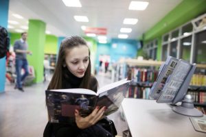 Выставка книг о триколоре откроется в Первомайском. Фото: архив, "Вечерняя Москва"