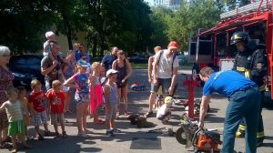 В пожарной части Коммунарки прошел день открытых дверей. Фото: социальные сети