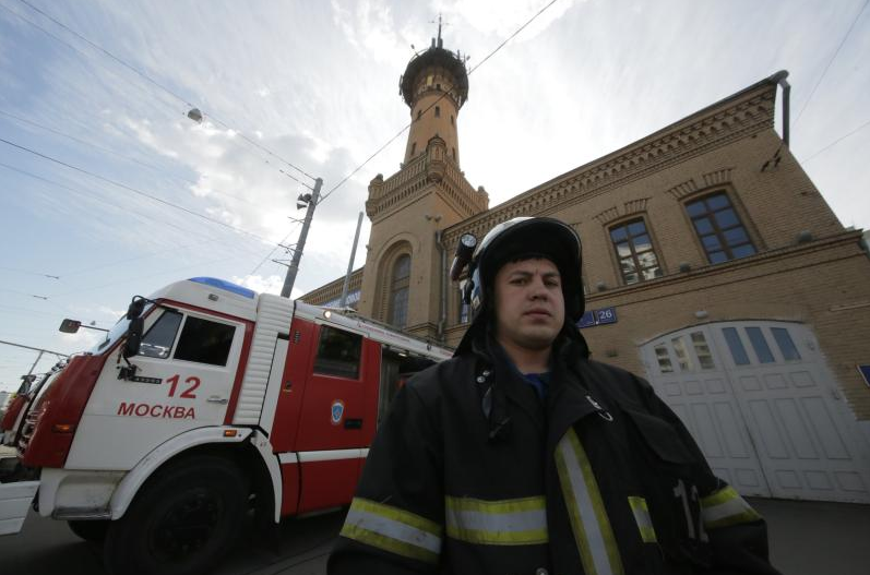 В здании Пенсионного фонда на западе Москвы произошел пожар