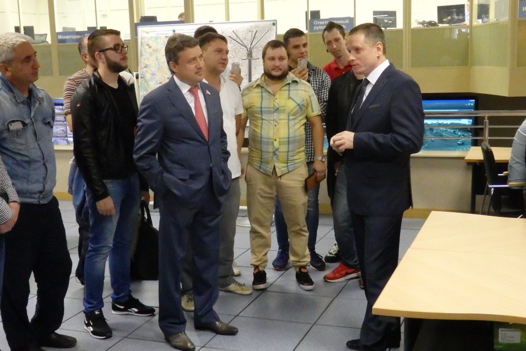 Депутаты Щербинки выяснили подробности о строительстве павильонов ожидания