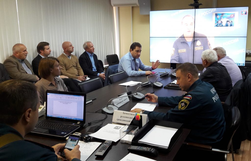 4 октября в Новой Москве провели селекторное совещание. Фото: предоставлено пресс-службой Управления МЧС по ТиНАО