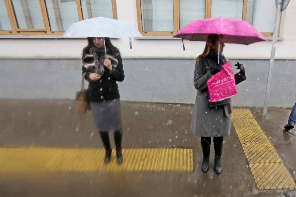 Москву в четверг ожидает дождь и незначительное потепление