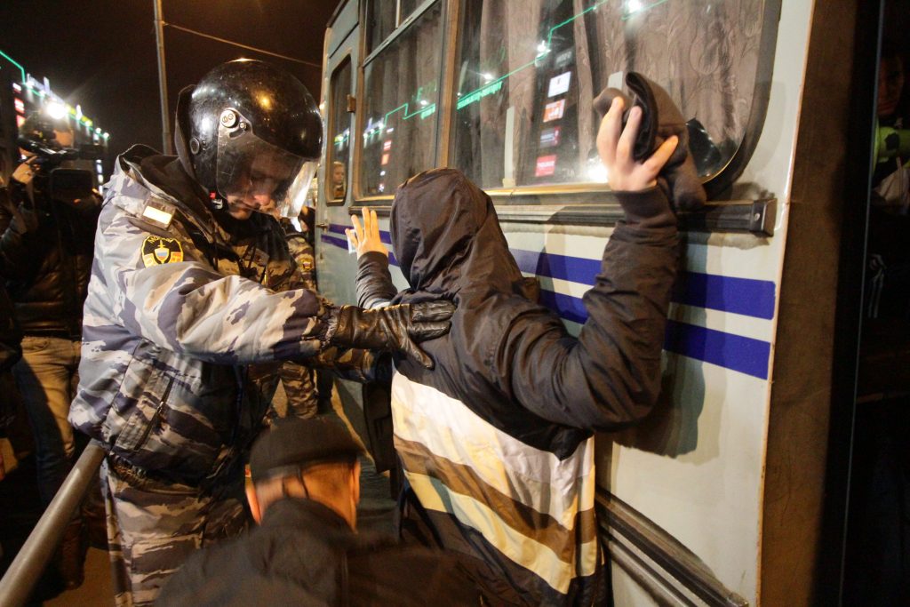 Нарушитель покусал полицейского при задержании. Фото: архив, "Вечерняя Москва"