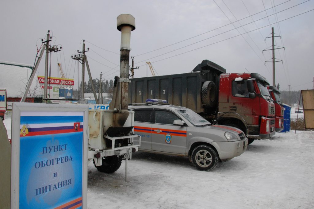 Пункт обогрева и питания для водителей организовали в Михайлово-Ярцевском