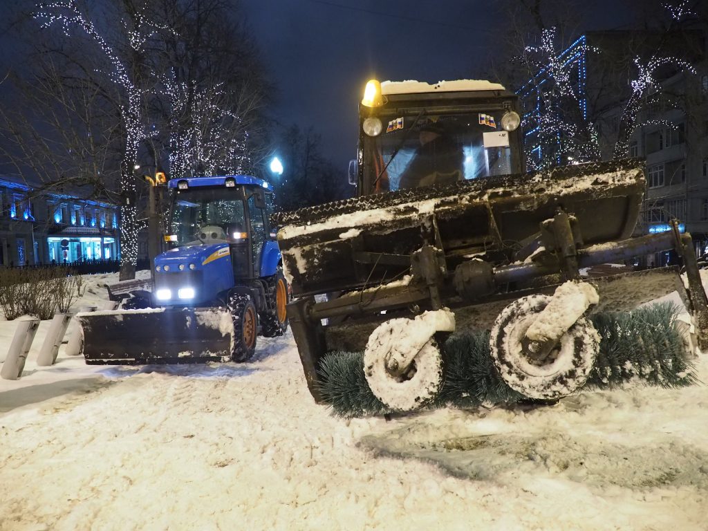 К уборке снега в Кокошкино подключили дополнительную технику