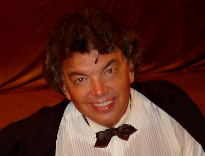 Эстрадный певец Сергей Захаров попал в кардиореанимацию. Фото: Википедия