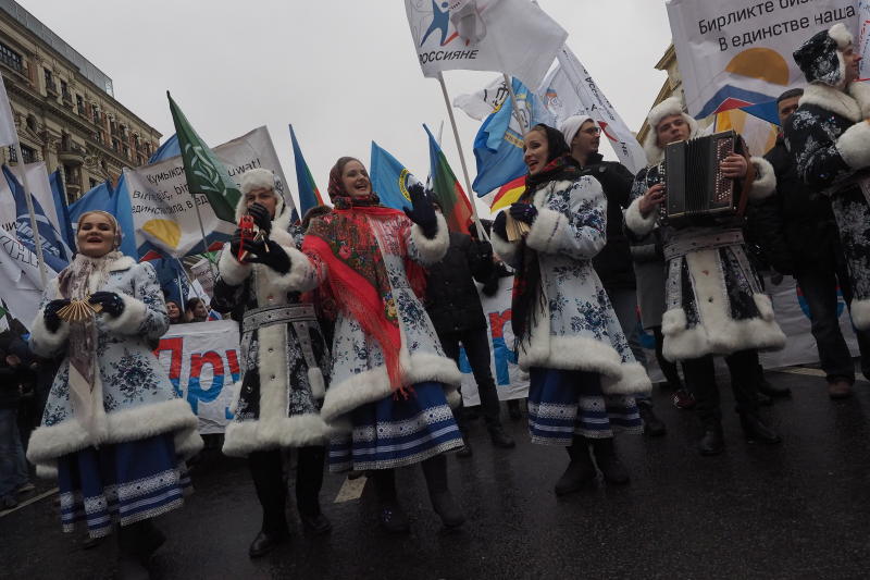 Более 80 тысяч человек вышли на шествие «Мы едины!» в Москве