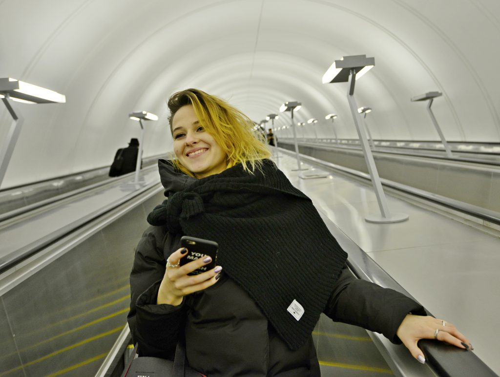 На станциях метро Москвы начали продавать фирменные сувениры