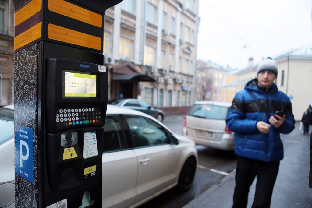 Новый год: парковки Москвы станут бесплатными на неделю