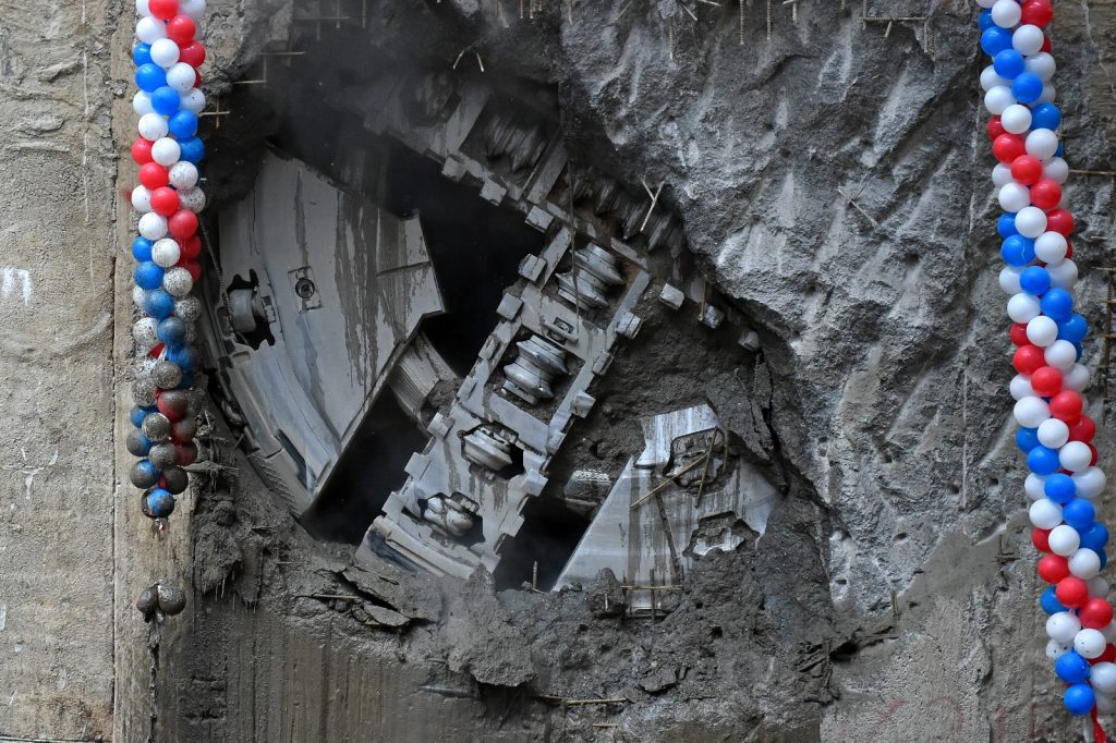 29 ноября 2016 года. Строительство станции метро "Боровское шоссе", выход тоннелепроходческого щита