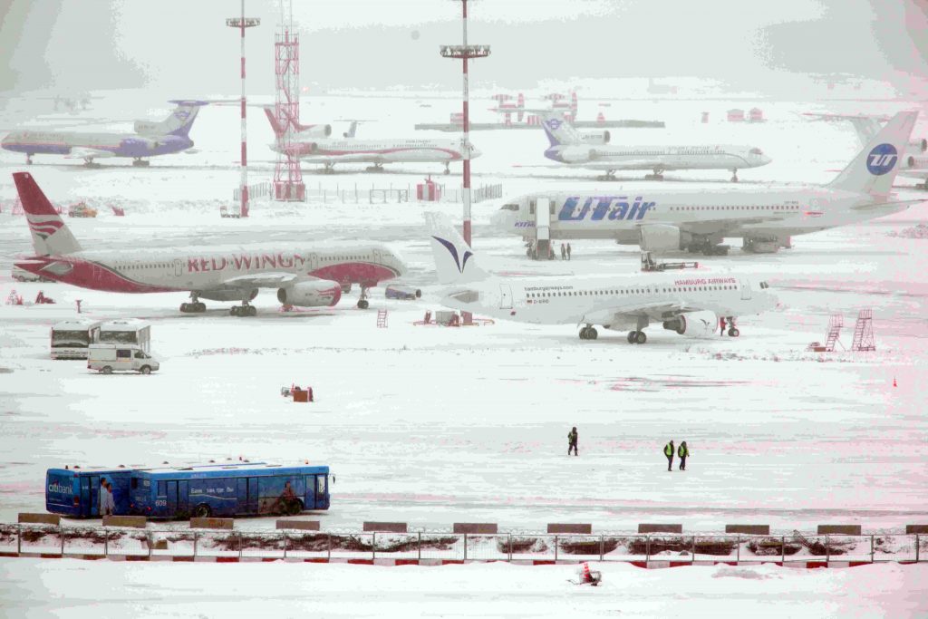 Непогода: в аэропортах Москвы отменено 55 рейсов