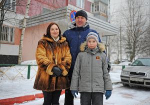 Семья Романовых оказалась в числе десятерых народных героев, рисковавших своей жизнью ради спасения, попавших в беду людей. Фото: Александр Кожохин, "Вечерняя Москва"