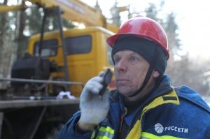 Причиной проверки стал суммарный долг жителей садового товарищества поселения Воскресенского, составивший 400 тысяч рублей. Фото: пресс-служба филиала «МОЭСК» - Новая Москва.