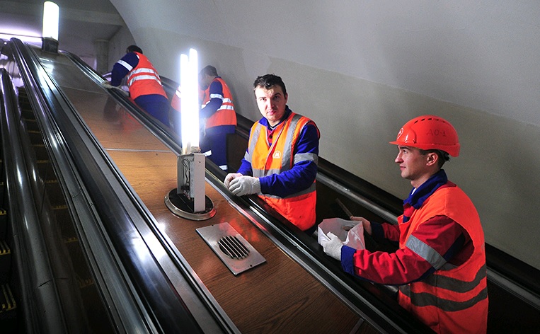 Московское метро начинает ремонт эскалаторов на двух станциях