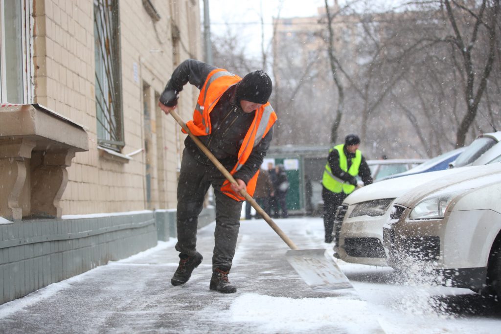 В четверг Москву ждет устойчивый «минус» и небольшой снег