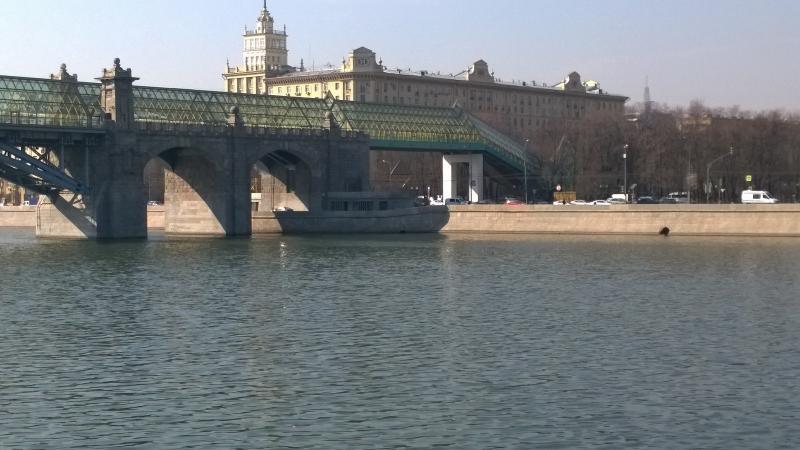 «Корабль-призрак» появился на Москве-реке