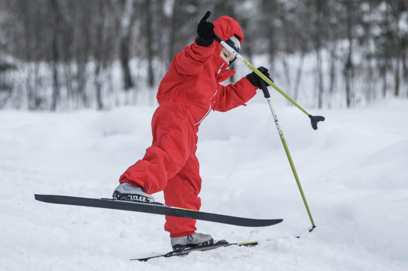 Москвичей приглашают встать на лыжи в новогодние каникулы