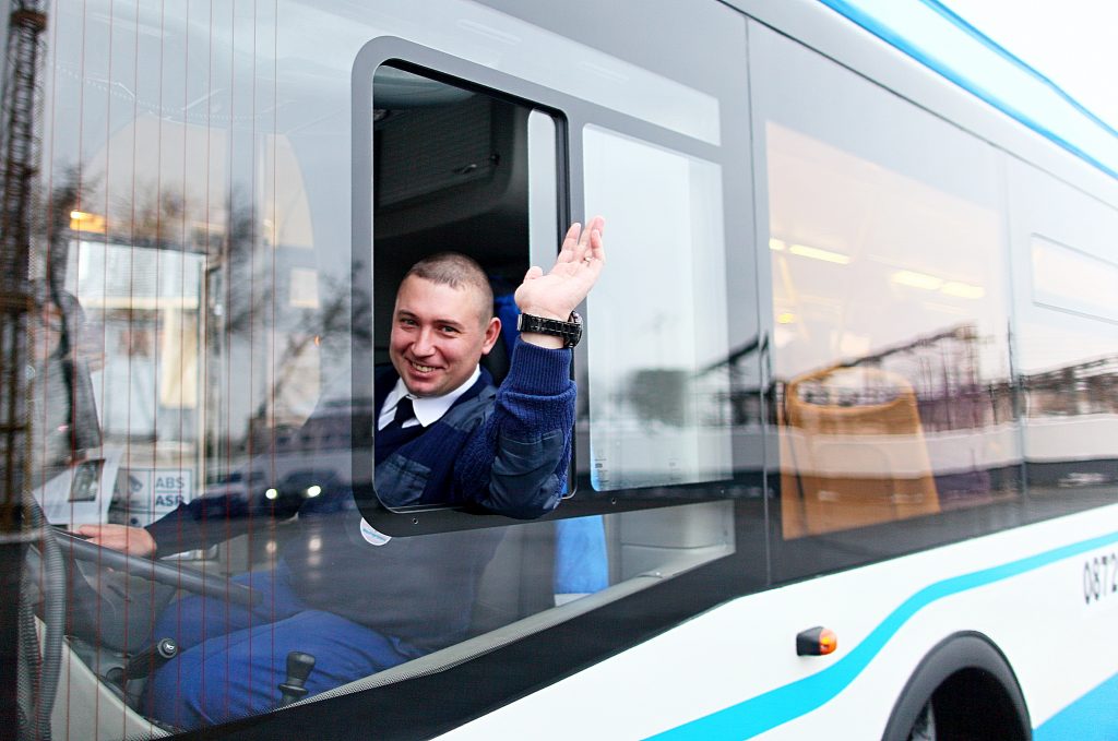 Первый электробус появился на московских дорогах. Фото: архив, "Вечерняя Москва"
