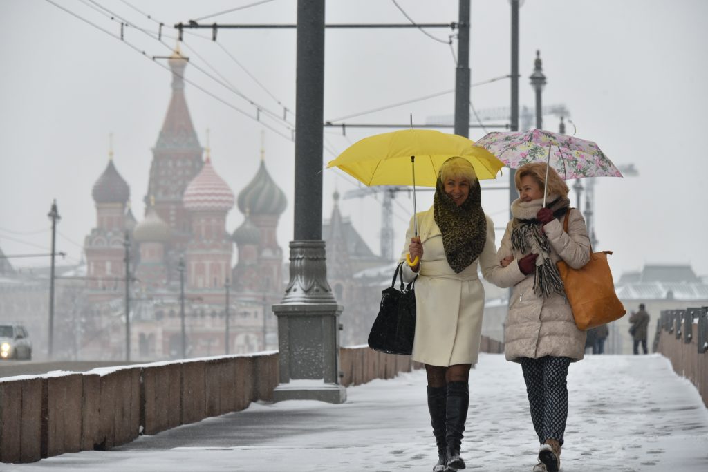 Москва попрощается зимой при теплой погоде