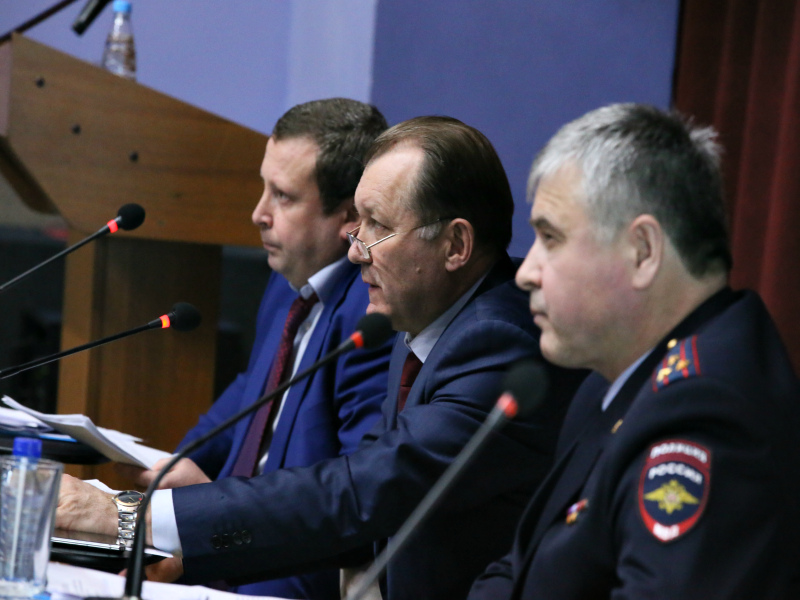 На заседании подвели итоги работы ведомства: Фото: Виктор Хабаров и пресс-служба УВД по ТиНАО