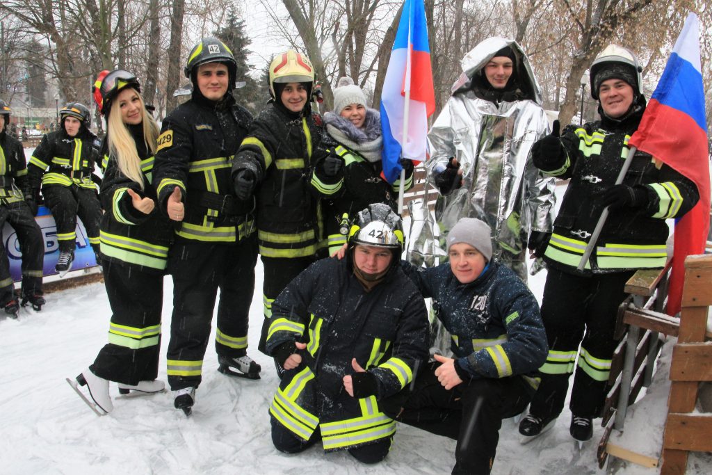 Сотрудники экстренных служб Новой Москвы поучаствовали в пожарно-спасательном флешмобе