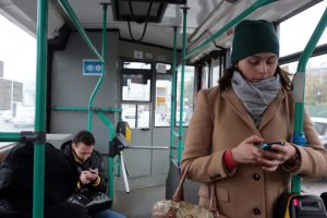 Безлимитные билеты и «Тройка» сократили задержки транспорта. Фото: архив "Вечерняя Москва"