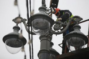 Освещение в микрорайоне «Новомосковский» подключат в мае. Фото: архив, "Вечерняя Москва"