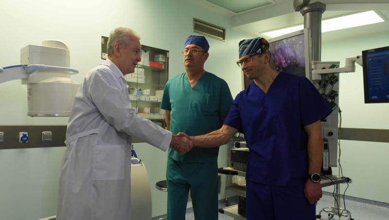 Хирурги Москвы получили 25 тыс единиц новейшего оборудования