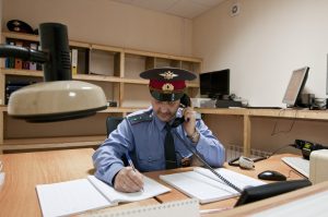 Розыск похитителя телефона за миллион рублей ведется на юго-западе Москвы