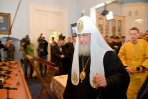 Патриарх Кирилл совершит объезд московских храмов и освятит яйца. Фото: архив, «Вечерняя Москва»