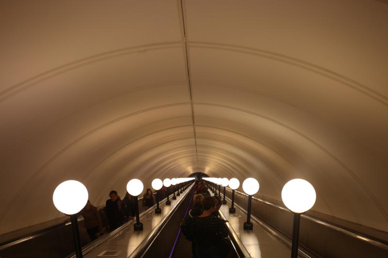 С Днем космонавтики горожан поздравят в московском метро