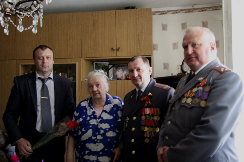 Руководители УВД поздравили ветеранов в канун Дня Победы