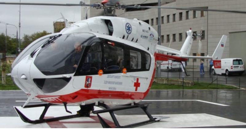 Вертолет эвакуировал грудного ребенка после аварии