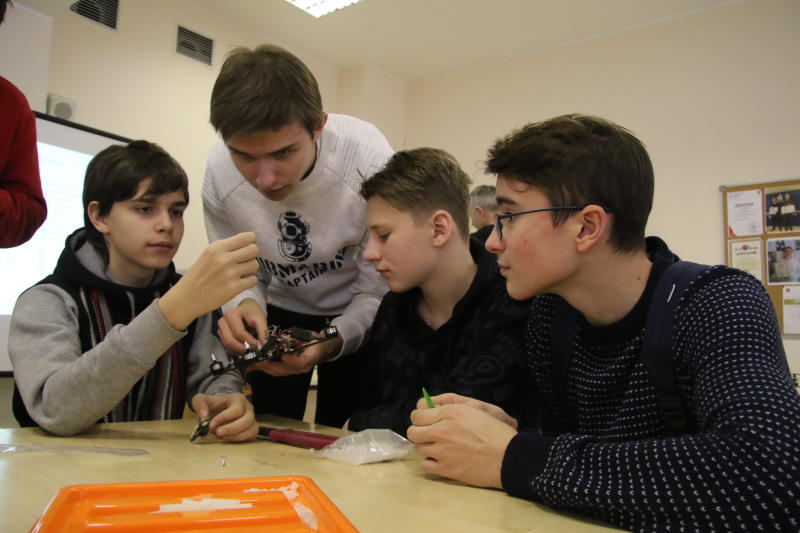 Москвичи выберут кружки и секции для школьников в новом учебном году