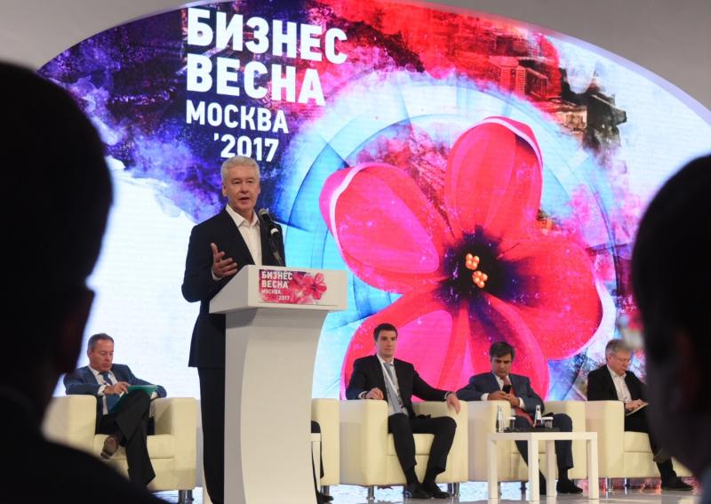 Собянин поздравил бизнесменов с Днем российского предпринимательства