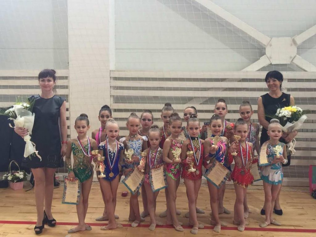 Девять медалей завоевали щербинские гимнастки на турнире «Цветущий май»