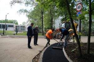 Работы проводят в рамках программы по благоустройству на средства поселения. Фото: администрация поселения Мосрентген