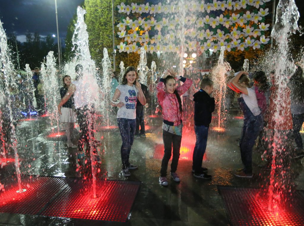 Музыкальный фонтан в Московском будет работать по летнему расписанию